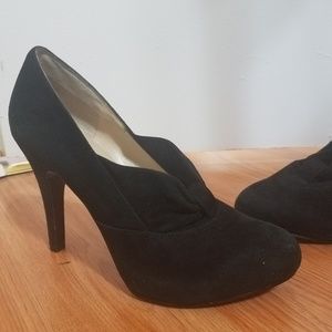 Suede pumps